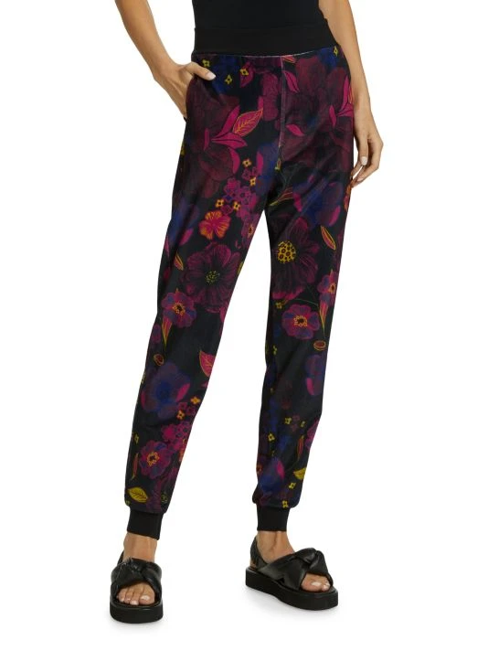 unnamed-file-1577.jpg Chiara Boni La Petite Robe Kris Floral Velvet Joggers -CHIARA BONI LA PETITE ROBE Sales unnamed file 1577